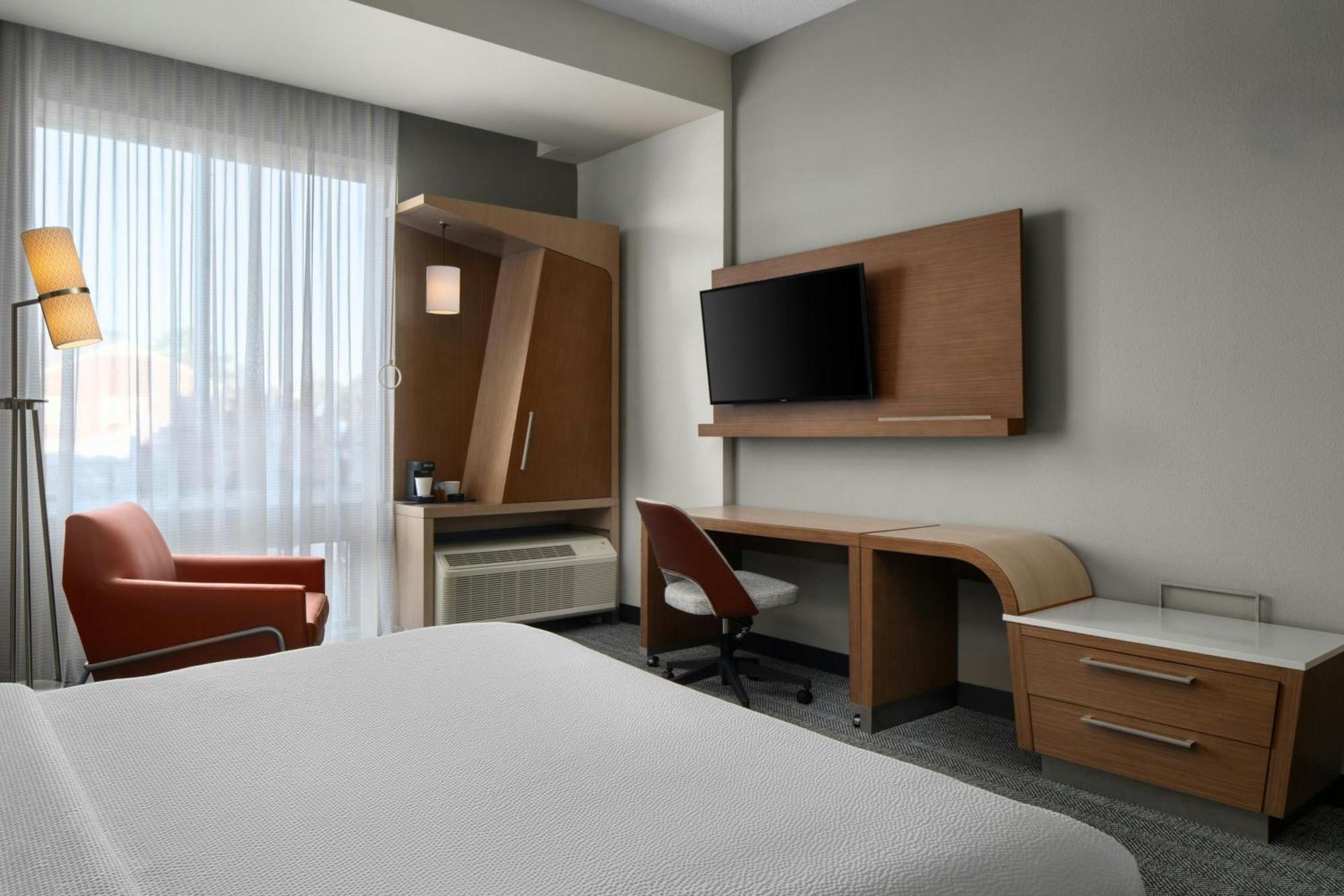 คอร์ตยาร์ด ฟาเยตต์วิลล์ ฟอร์ต แบรก/สปริงเลค Hotel ภายนอก รูปภาพ
