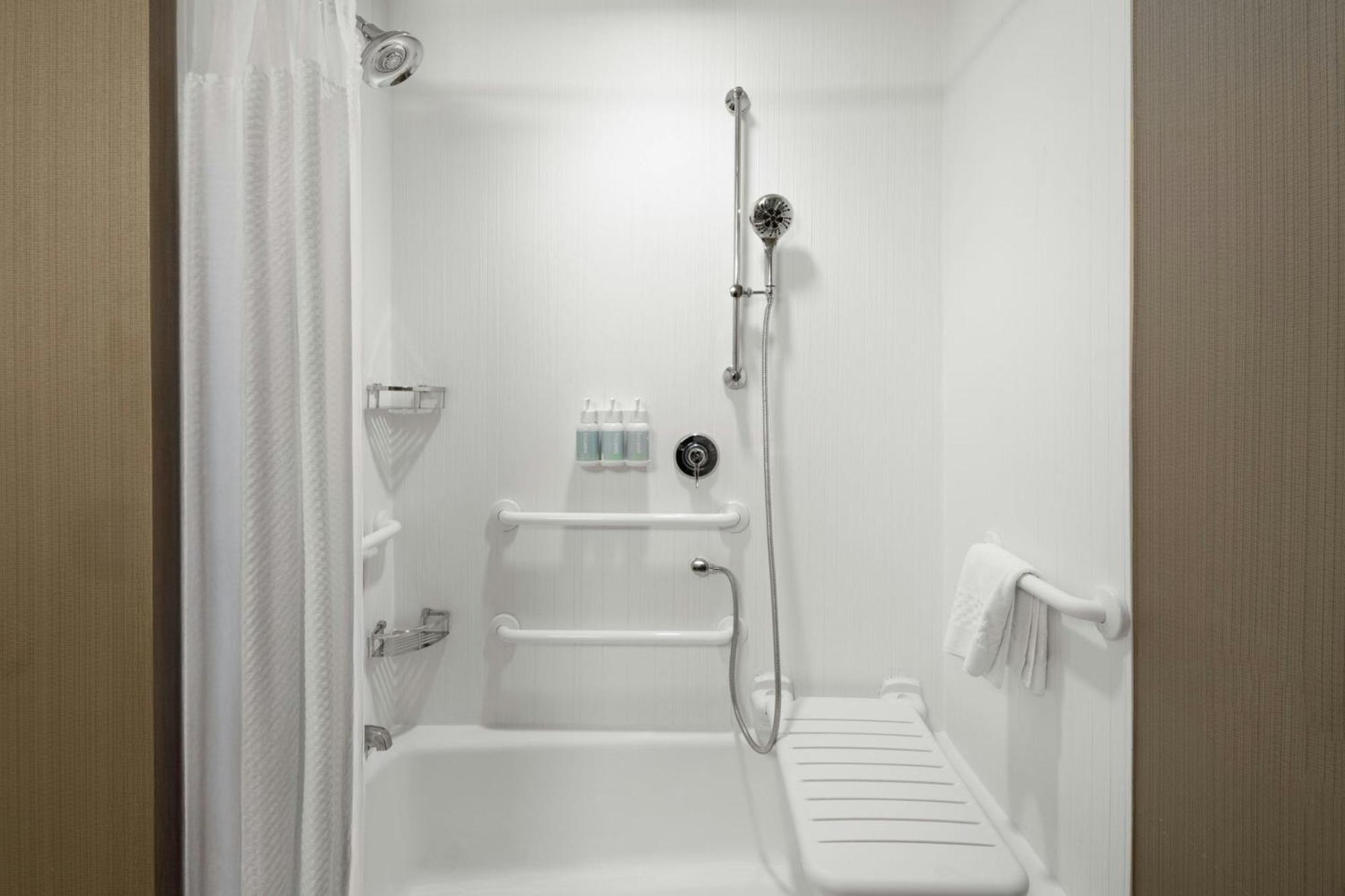 คอร์ตยาร์ด ฟาเยตต์วิลล์ ฟอร์ต แบรก/สปริงเลค Hotel ภายนอก รูปภาพ