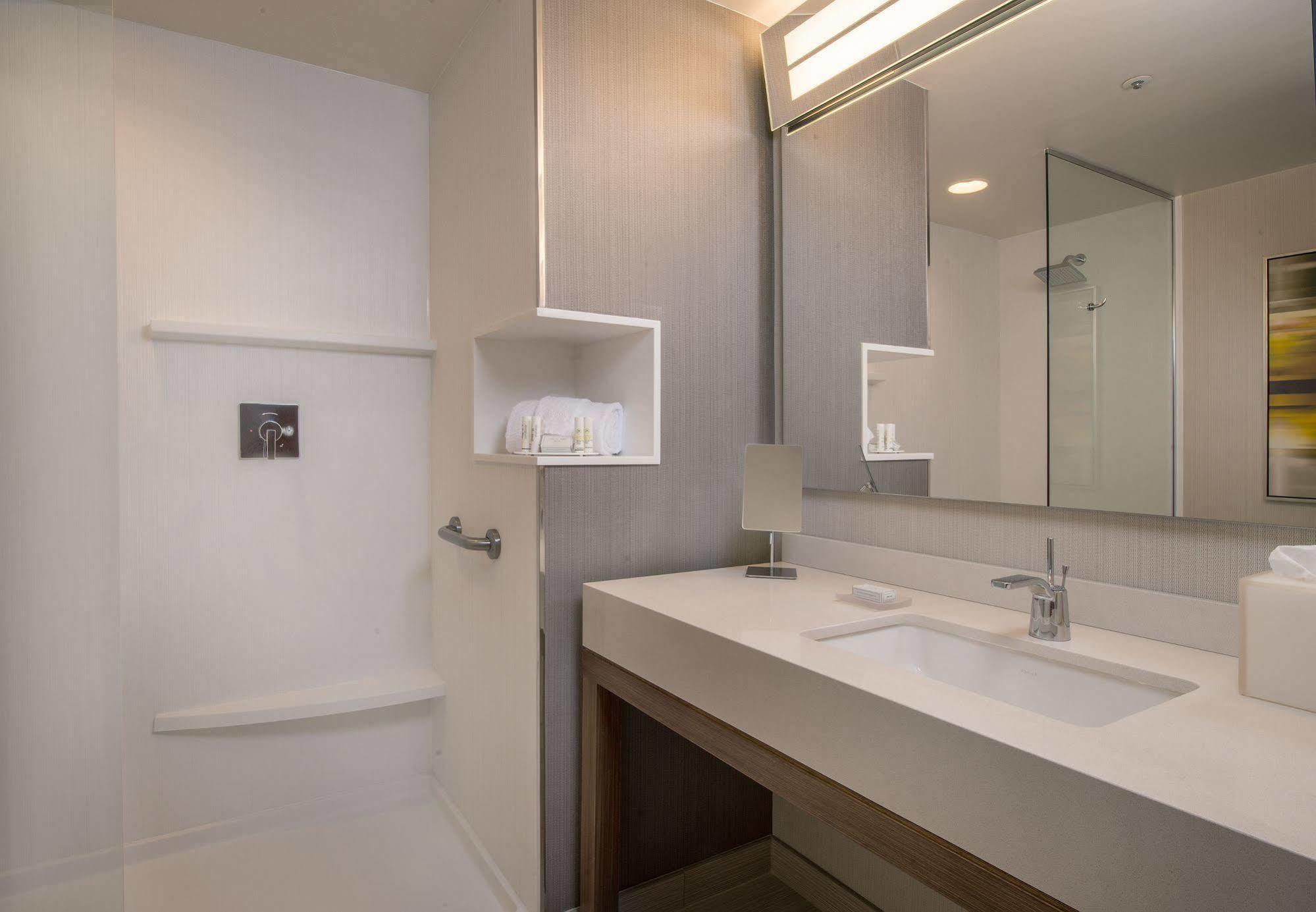 คอร์ตยาร์ด ฟาเยตต์วิลล์ ฟอร์ต แบรก/สปริงเลค Hotel ภายนอก รูปภาพ